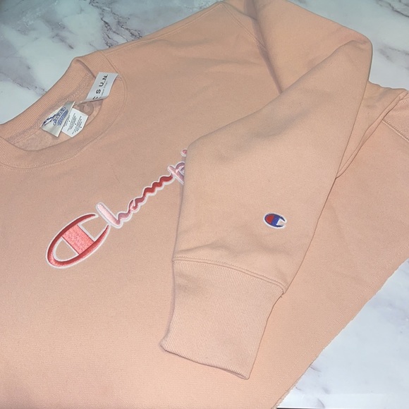 🔥Champion Cropped Crew Neck Sweatshirt NWT - Picture 7 of 7